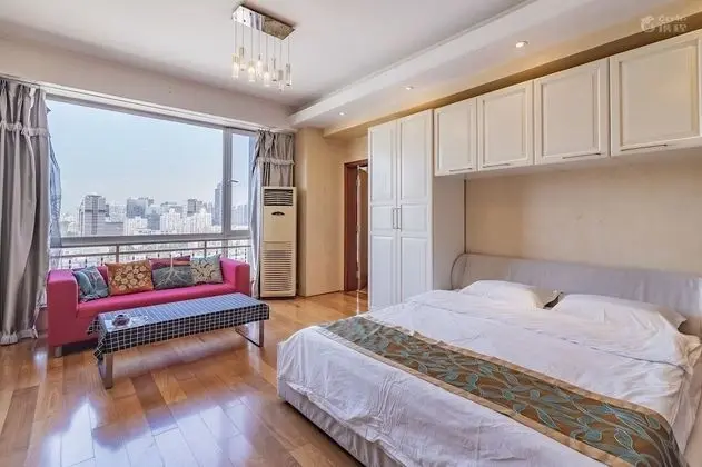 Apple Hotel