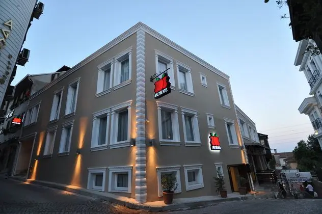 Apple Tree Hotel