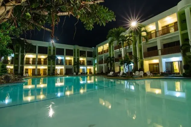 Apple Tree Resort and Hotel - 1