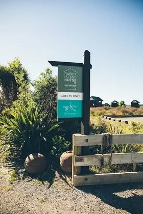 Appleby House & Rabbit Island Huts - Dış Mekan