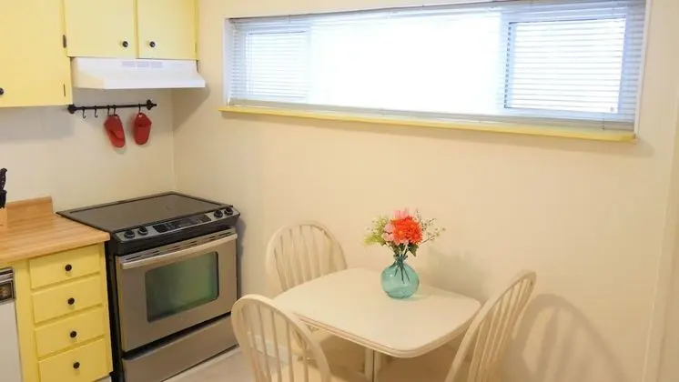 Applewood Hills Apartment - Mutfak