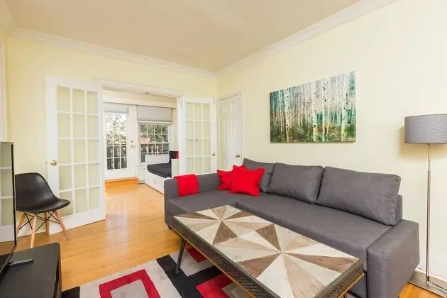 Applewood Suites - 2 BDRM Annex Loft - Lobi