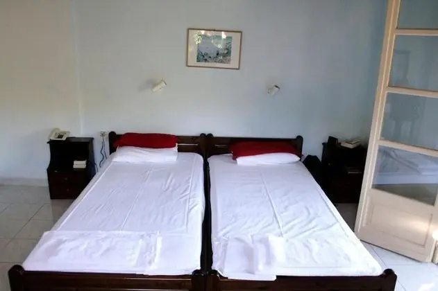 Apraos Bay Hotel In Kalamaki Beach- Peaceful Area With Great sea View - Oda