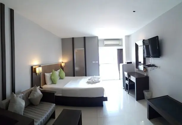 April Suites - Oda