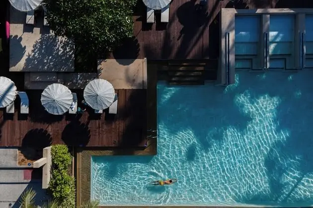 APSARA Beachfront Resort and Villa - Havuz