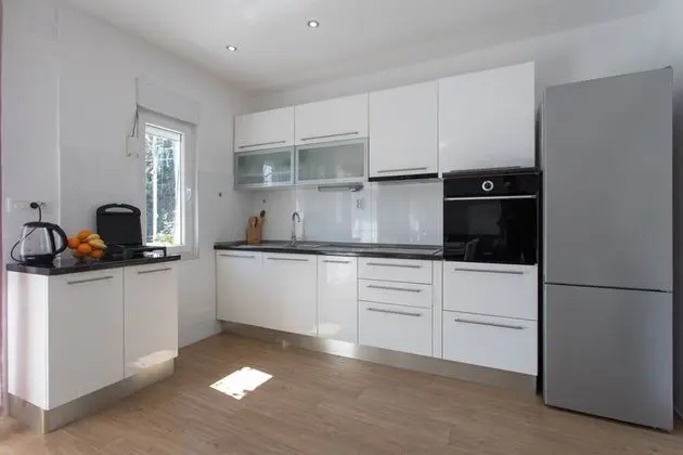 Apt Sara - Classy 100 m2 w Balcony, 2 min to Beach - Mutfak