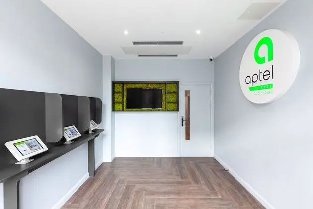 Aptel East - Lobi
