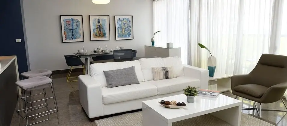 Apto. 38H vista a la Ciudad