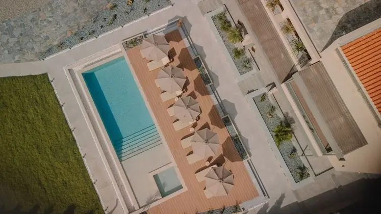 Aqua Blue Luxury Suites - Öne Çıkan Resim
