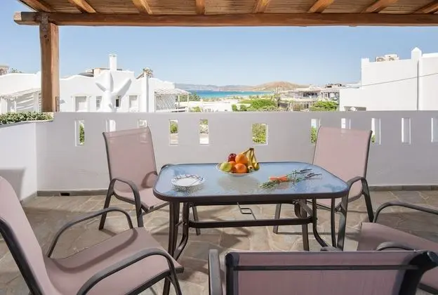 Aqua Naxos Apartments and Suites