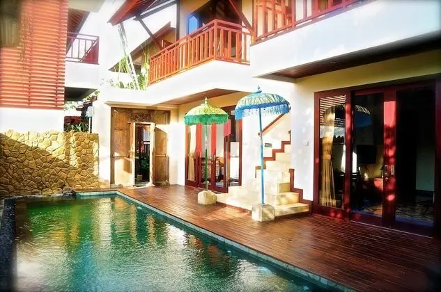 Aqua Octaviana Bali Villa - Havuz