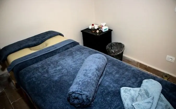 Aqua Palms Resort - Spa
