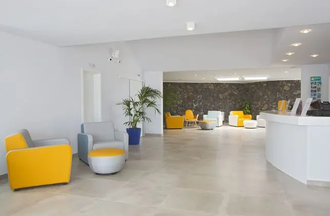 Aqua Suites - Lobi