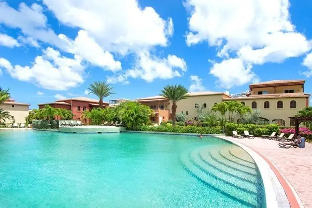 Aqua Vue by Island Properties Online - Havuz