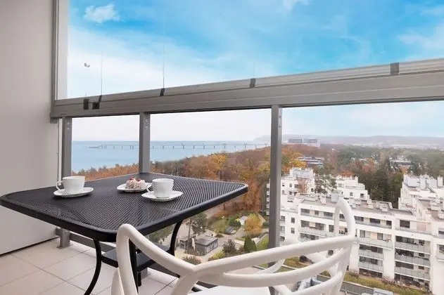 Aquamarina Onyx Apartments by Renters