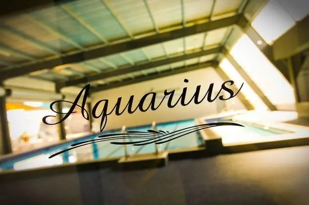 Aquarius Apartments and Cabins - Havuz