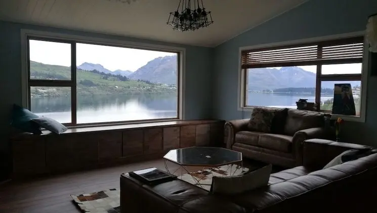 Aquarius De Lavender Lake View B&B - İç Mekan