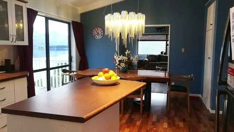 Aquarius De Lavender Lake View B&B - Yerinde Yemek