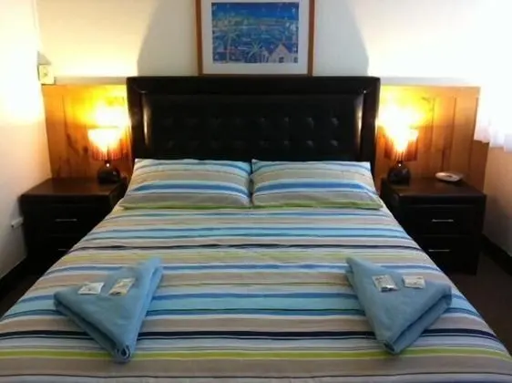 AQUARIUS MOTEL