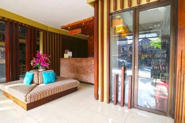 Aquarius Star Hotel - Lobi