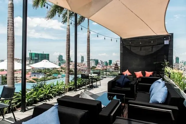 Aquarius Hotel & Urban Resort Phnom Penh - Havuz