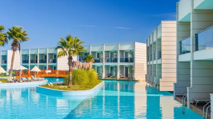 Aquasis Deluxe Resort & SPA - Havuz