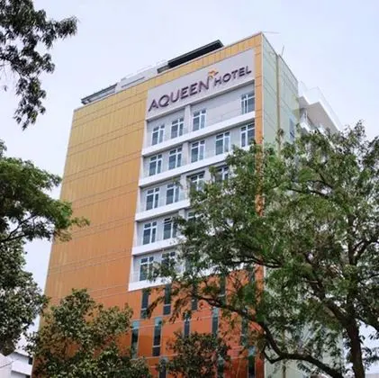 Aqueen Paya Lebar