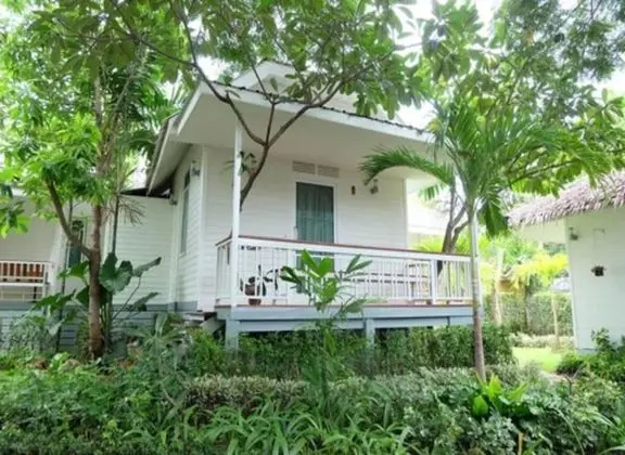 Aquna Hua Hin Resort
