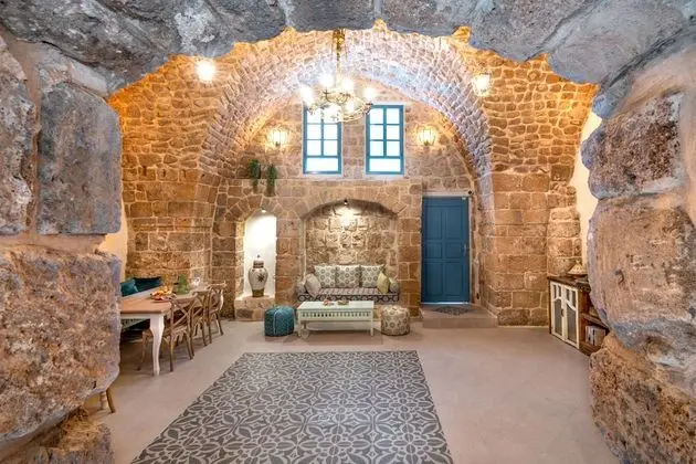 Arabesque Arts & Residency