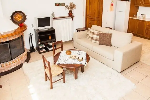 Arachova's Hilltop Delight Apartment - İç Mekan