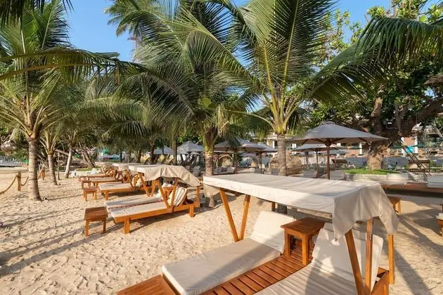 Araliya Beach Resort and Spa - Plaj