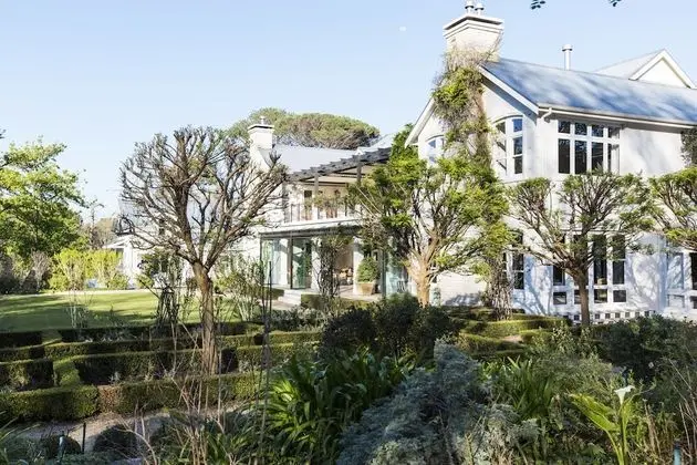 Arambrook Boutique Hotel