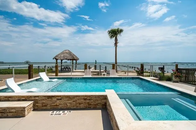 Aransas Bay Retreat