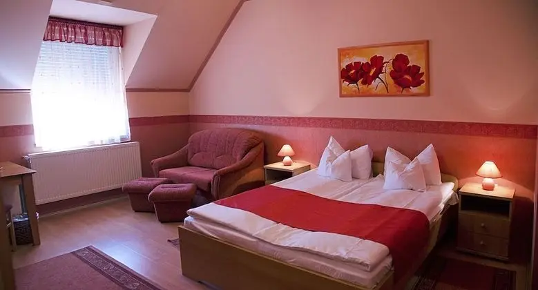 Arany Patkó Pension