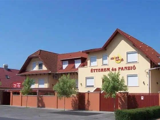 Arany Patkó Pension - Dış Mekan