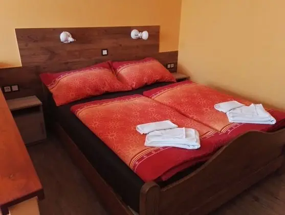 Aranyhal Apartmanház