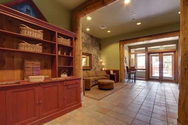 Arapahoe Lodge 1 Bed 1 Bath B - Lobi