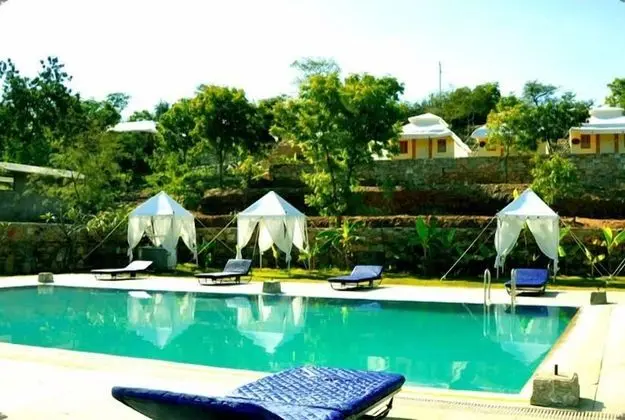 Aravali Silence Lakend Resorts & Adventures - Havuz