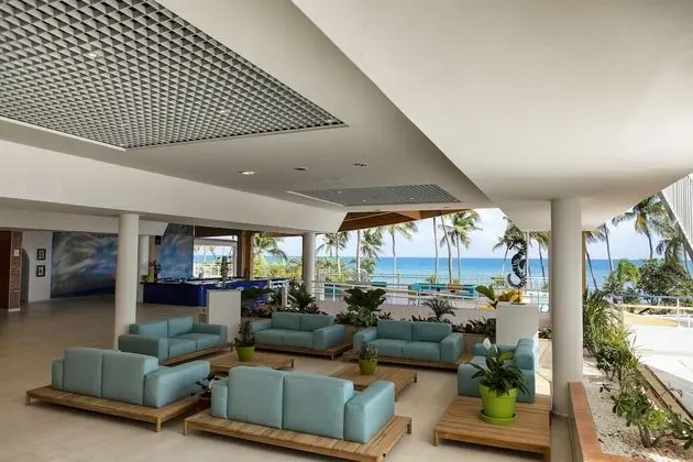 Hotel Arawak Beach Resort