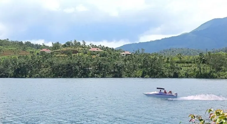 Arayal Resorts: A Unit of Sharoy Resort, Wayanad - Havuz