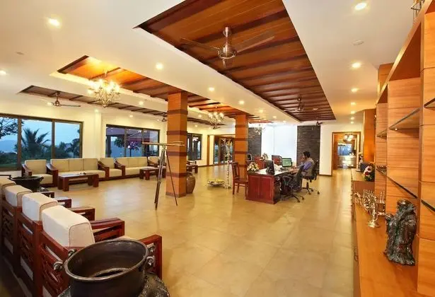 Arayal Resorts: A Unit of Sharoy Resort, Wayanad - Lobi