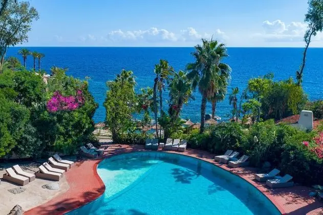 Arbatax Park Resort - Suites del Mare by Falkensteiner - Havuz
