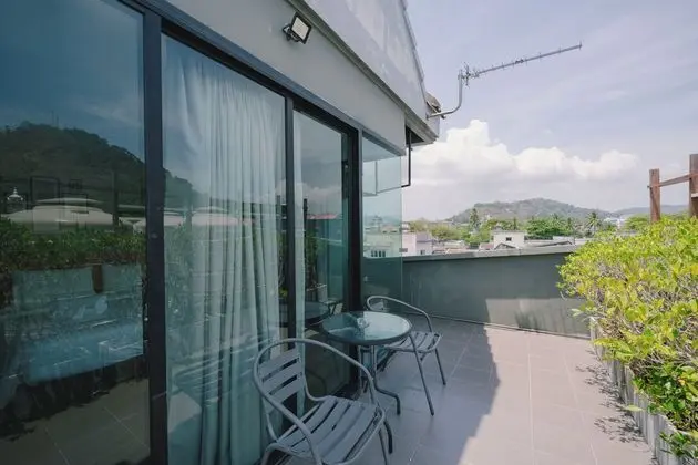 THE ARBERN HOSTEL X BISTRO