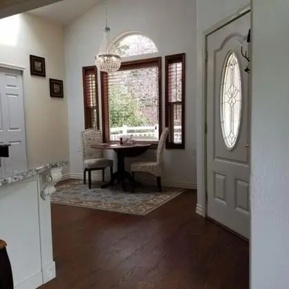 Arbor Rouge Cottage - Lobi
