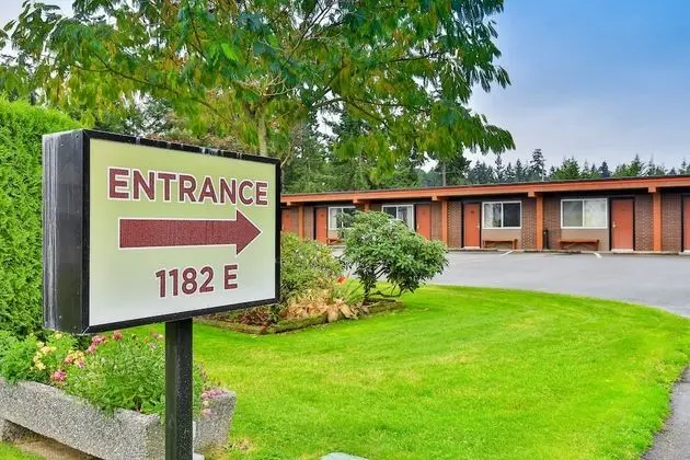 Arbutus Grove Motel