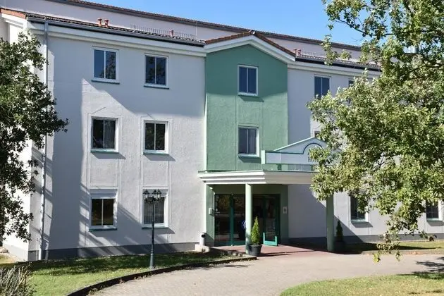 ARC Hotel - 1