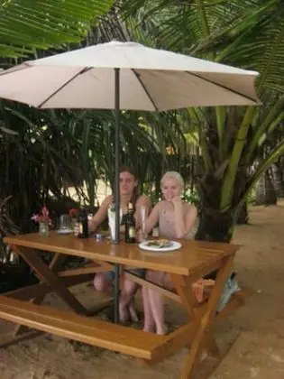ARCADE BEACH HOTEL - Yerinde Yemek