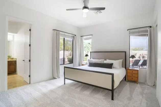 Arcadia by Avantstay Breathtaking Oasis in Scottsdale w/ Pool, Hot Tub & Game Room - Oda