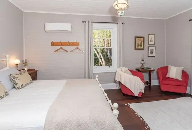 ARCADIA - The Barn Cottage & Rosehill Cottage - Oda