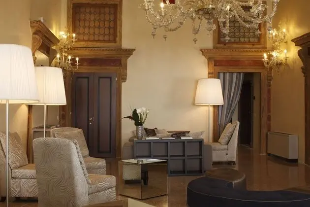 Arcadia Boutique Hotel - Lobi